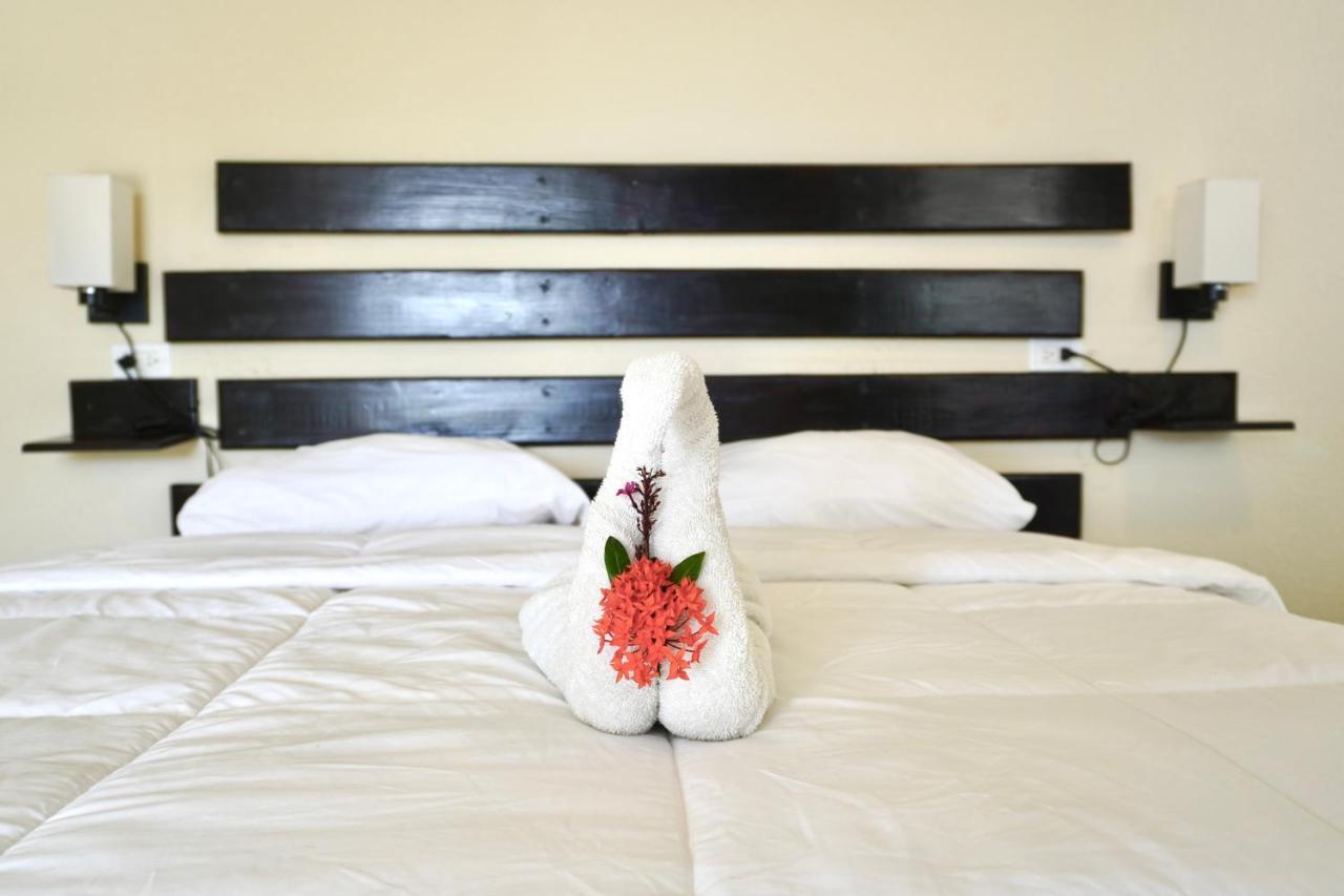 Ocean View Hotel And Restaurant Gravel Bay Экстерьер фото